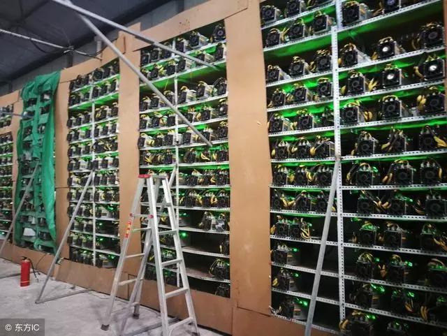 中国产业比特币挖矿工厂