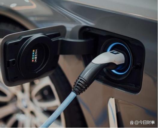 新能源汽车快充版电池能用多久