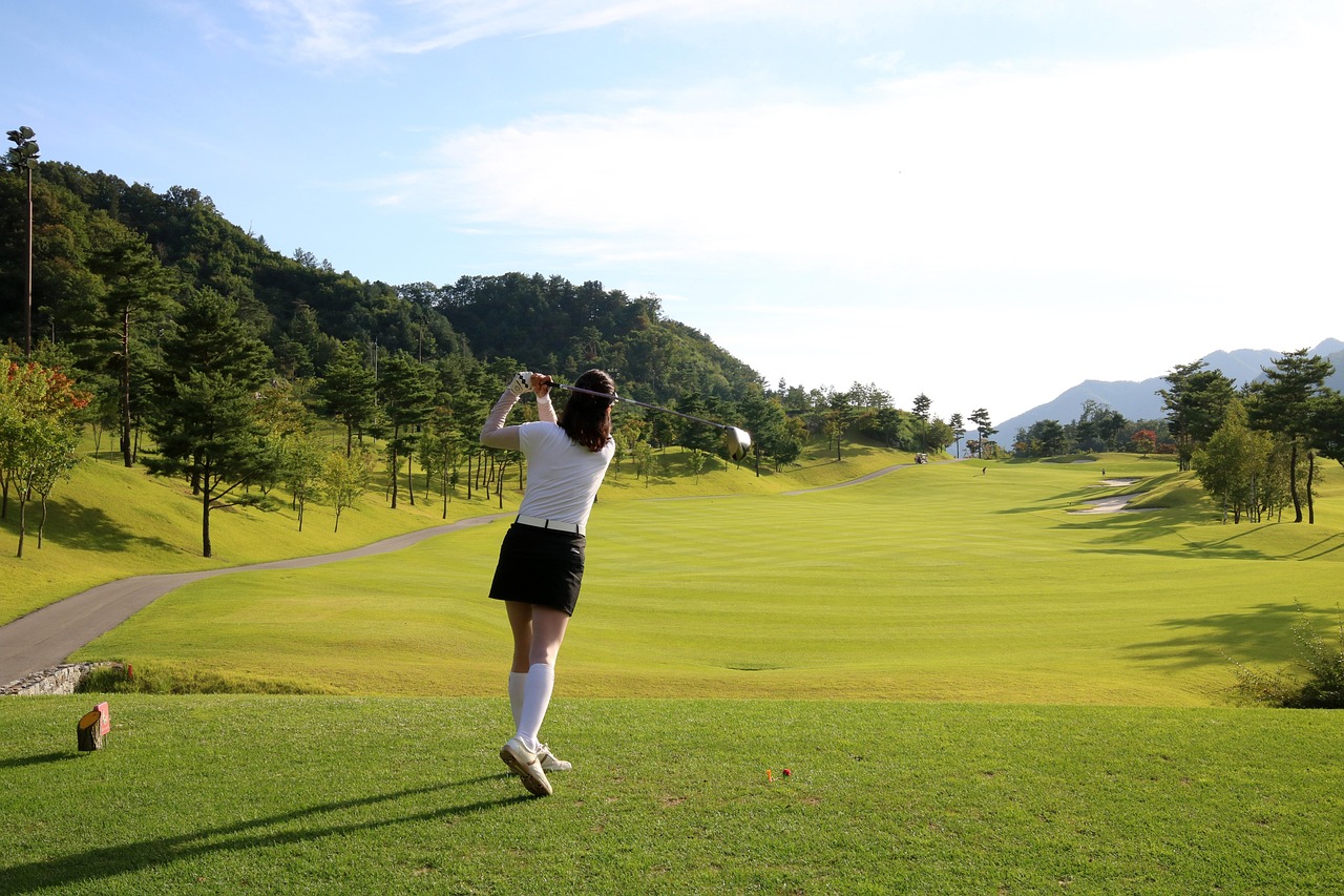 广东疫情再起波澜，新增45例本土确诊与73例无症状感染者，防控措施升级
