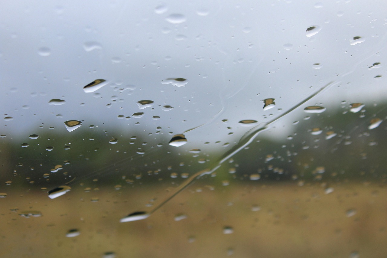 深圳未来一周，晴雨交替，气温波动，市民需关注天气变化